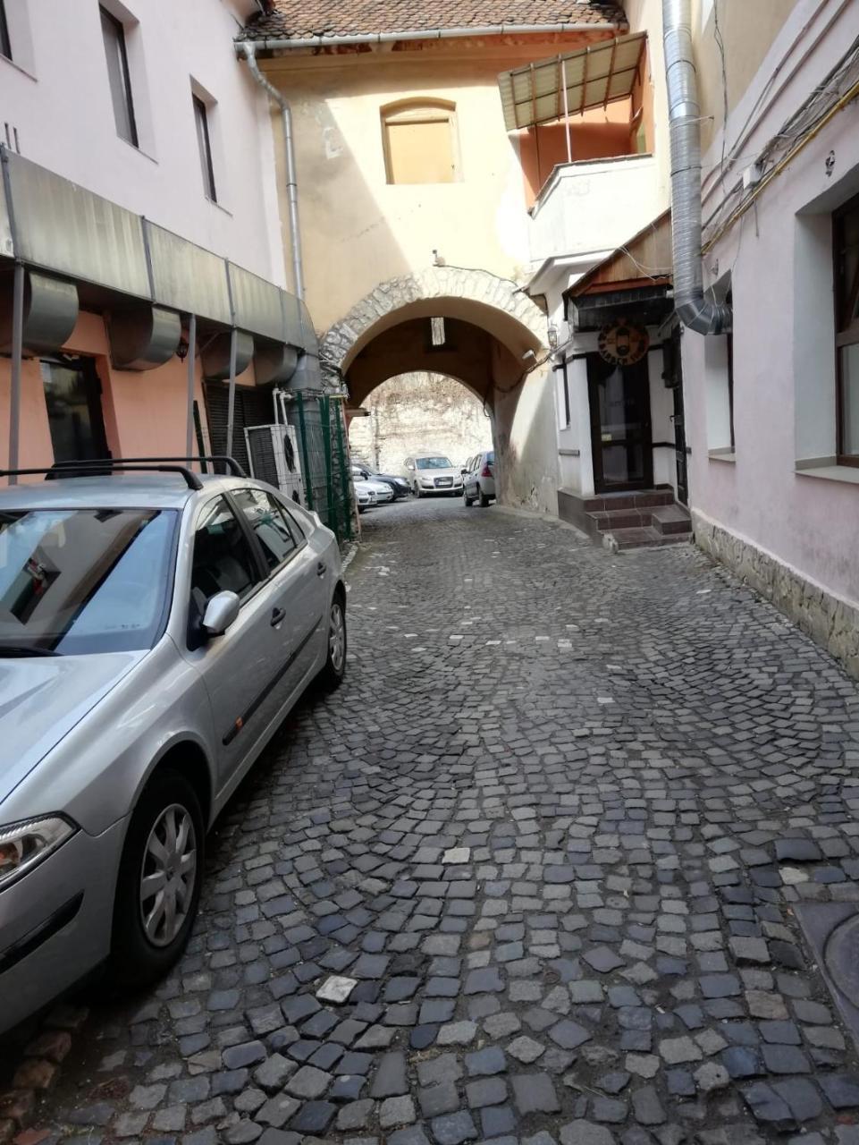 Leyla Hostel Brasov Exterior photo